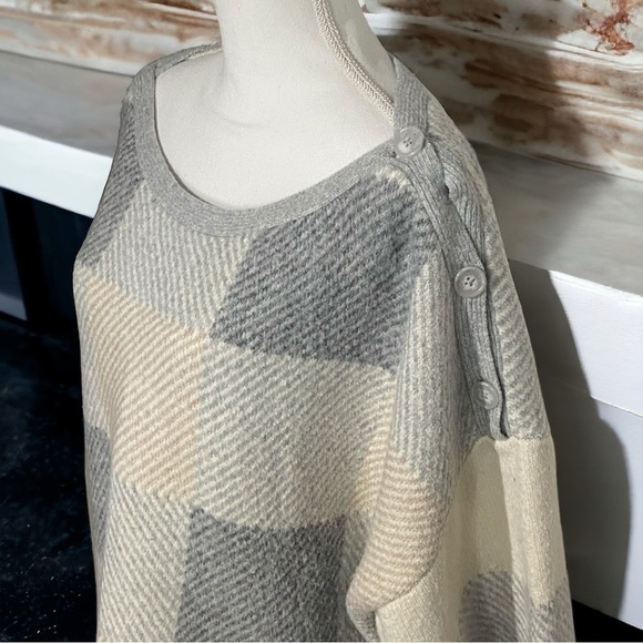 Neutrals One Size Structured Sleeve Poncho‎ - Picture 1 of 4